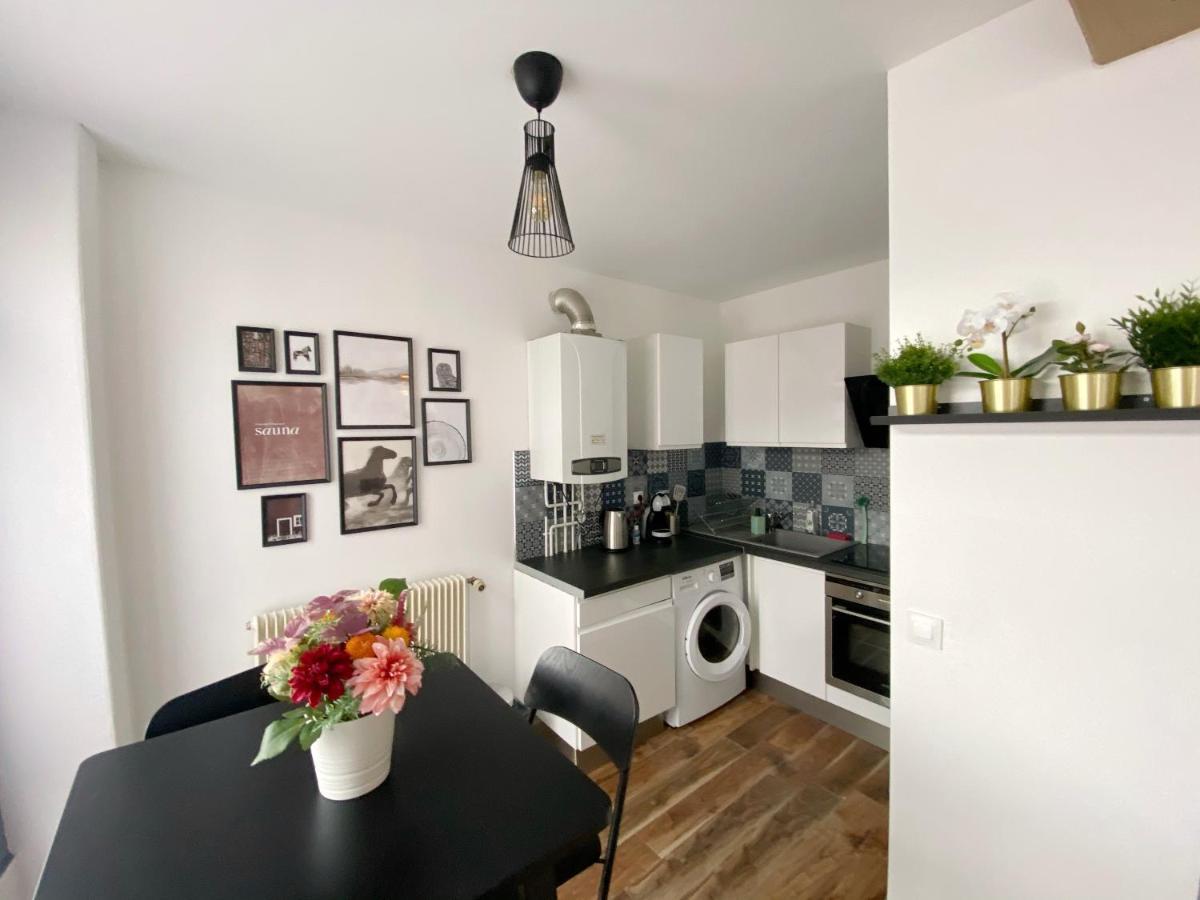 015 Chic & Cosy Studio 41M2 Hypercentre Wifi Smart Tv Netflix Saint-Etienne  Exterior foto